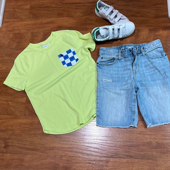 abercrombie kids Other - Abercrombie Kids T-shirt 11/12 short sleeve pocket tee